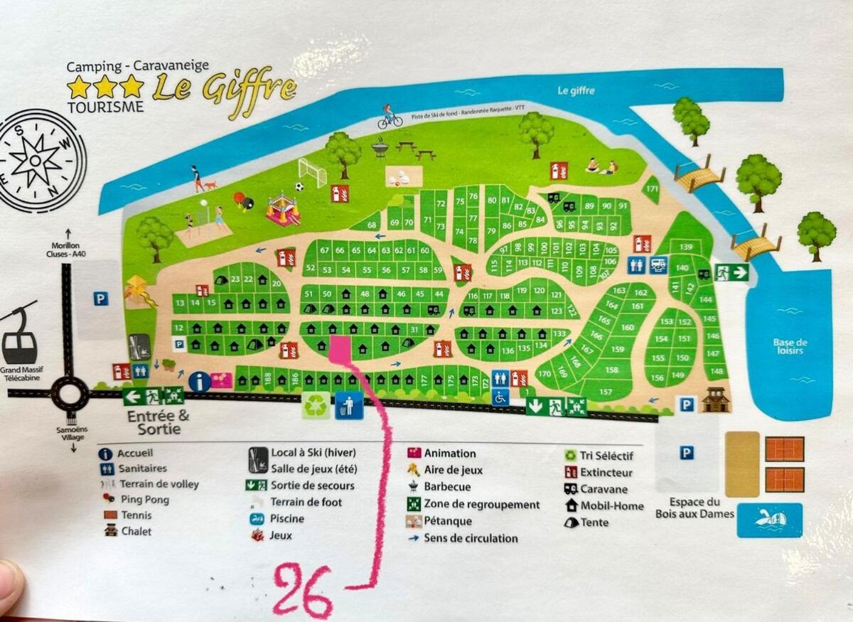 Bungalow 3 Chambres Pour 6 Pers Avec Climatisation Camping 3 Etoiles サモエンヌ エクステリア 写真
