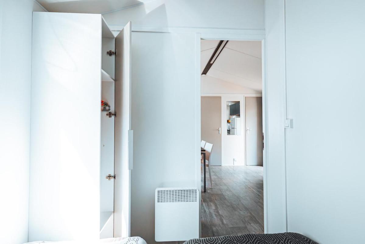 Bungalow 3 Chambres Pour 6 Pers Avec Climatisation Camping 3 Etoiles サモエンヌ エクステリア 写真